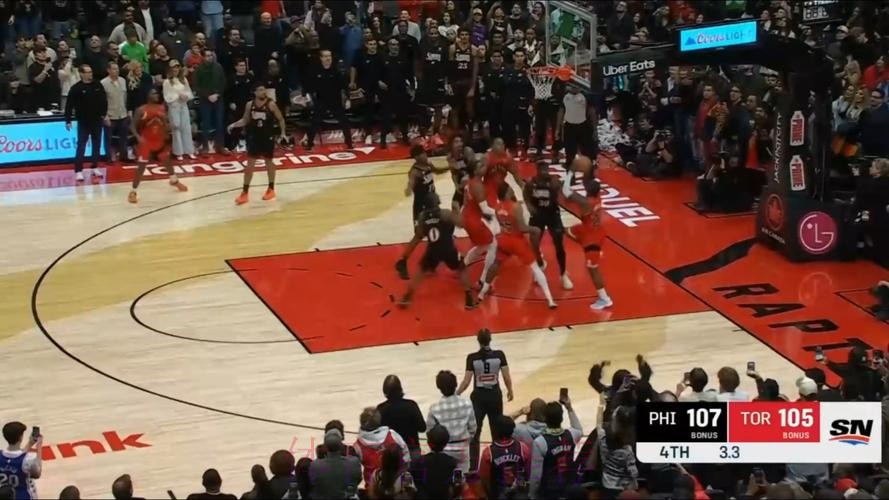 谢德仓促出手抛投打进准绝平,76人猛龙打入加时赛 谢德仓促出手抛投打进准绝平,76人猛龙打入加时赛